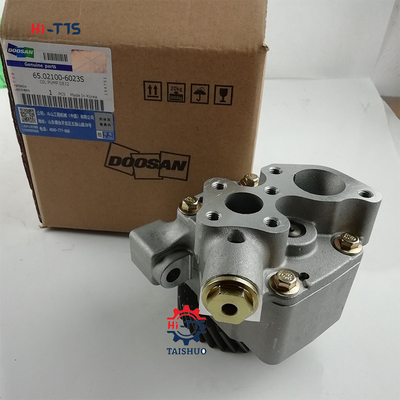 Excavator Oil Pump DE12TIS DE12 65.02100-60235 65.05100-6063 400915-00020B